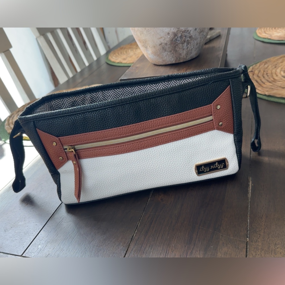 Itzy Ritzy Stroller Organizer 🤎